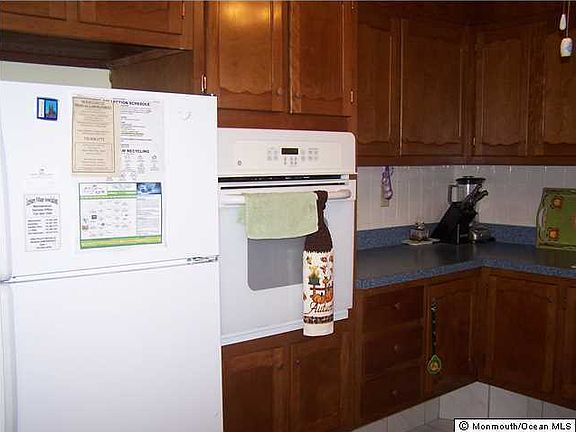 3rd image of 290 Malvern Court #C