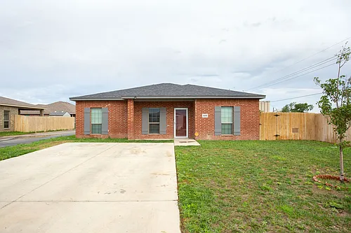 4600 Gloster St Photo 1