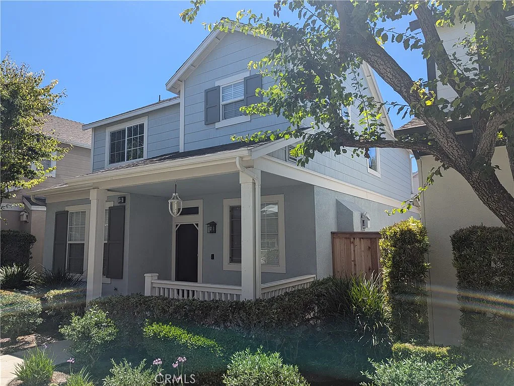 3 bed, 2.5 bath, 1492 sqft, $3,500 — Photo 2