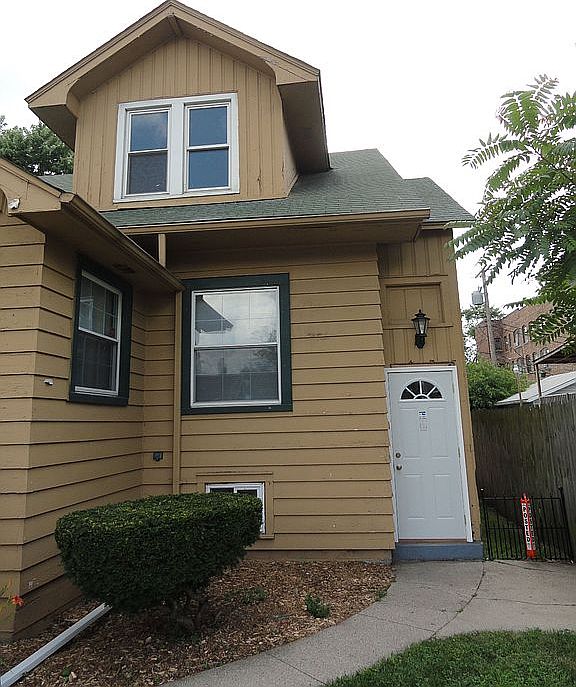 1st image of 5954 Park Pl