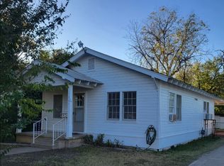 1007 Lackey St, Brownwood, TX 76801