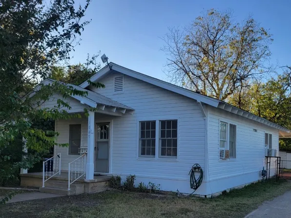 1007 Lackey St, Brownwood, TX 76801