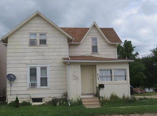 315 2nd Ave NW, Hampton, IA 50441