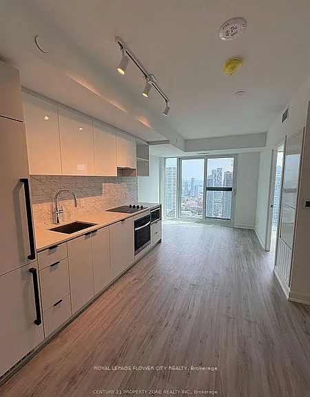 252 Church St #5212 — Photo 10