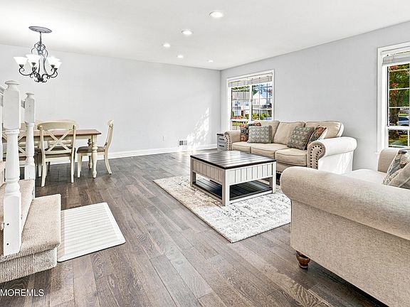 5th image of 177 Nantucket Place