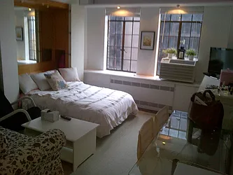 Rented by City Connections Realty