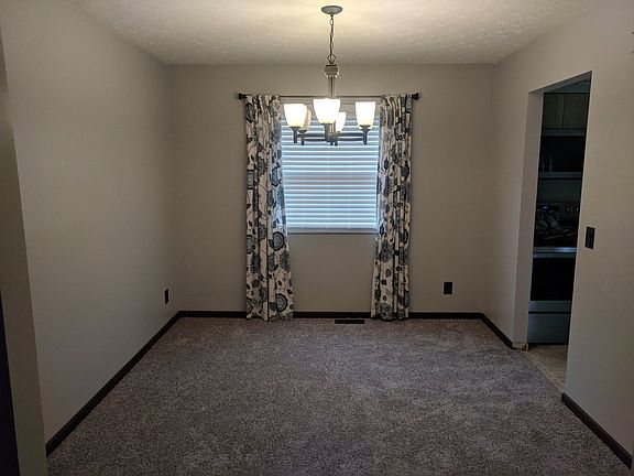 2nd image of 2050 Spyglass Hill Ct