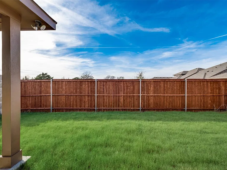 1800 Winecup Dr — Photo 26