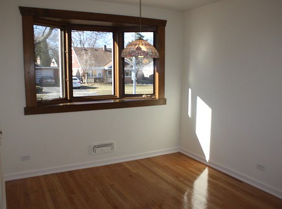 5th image of 4038 Stillwell Pl