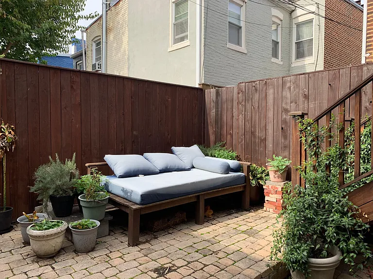 524 10th St NE — Photo 25