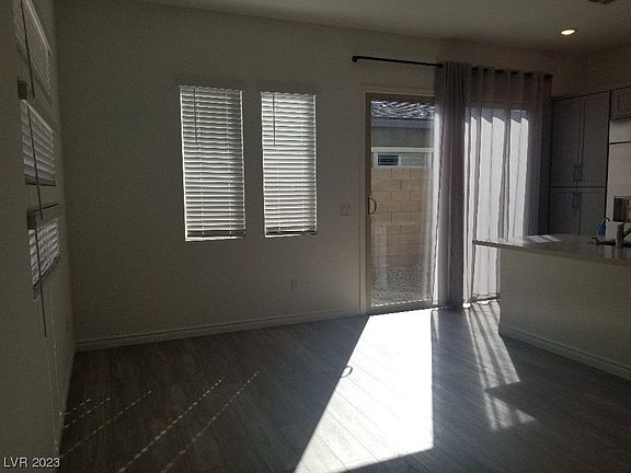 4th image of 941 Allister Fields Ln