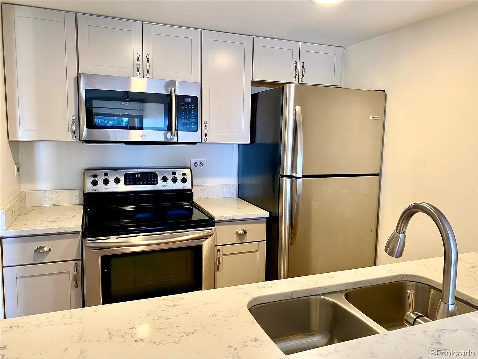 1 bed, 639 sqft, $1,800 — Photo 4