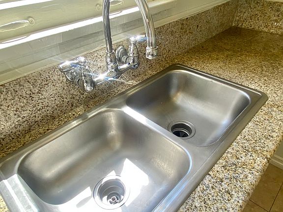 3rd image of 719 S Chapel Ave APT E