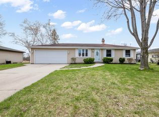 912 Memory Ave, Green Bay, WI 54301