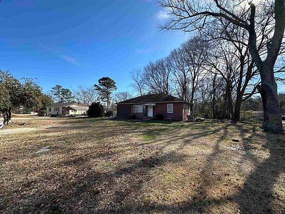 2nd image of 463 Carolina Dr