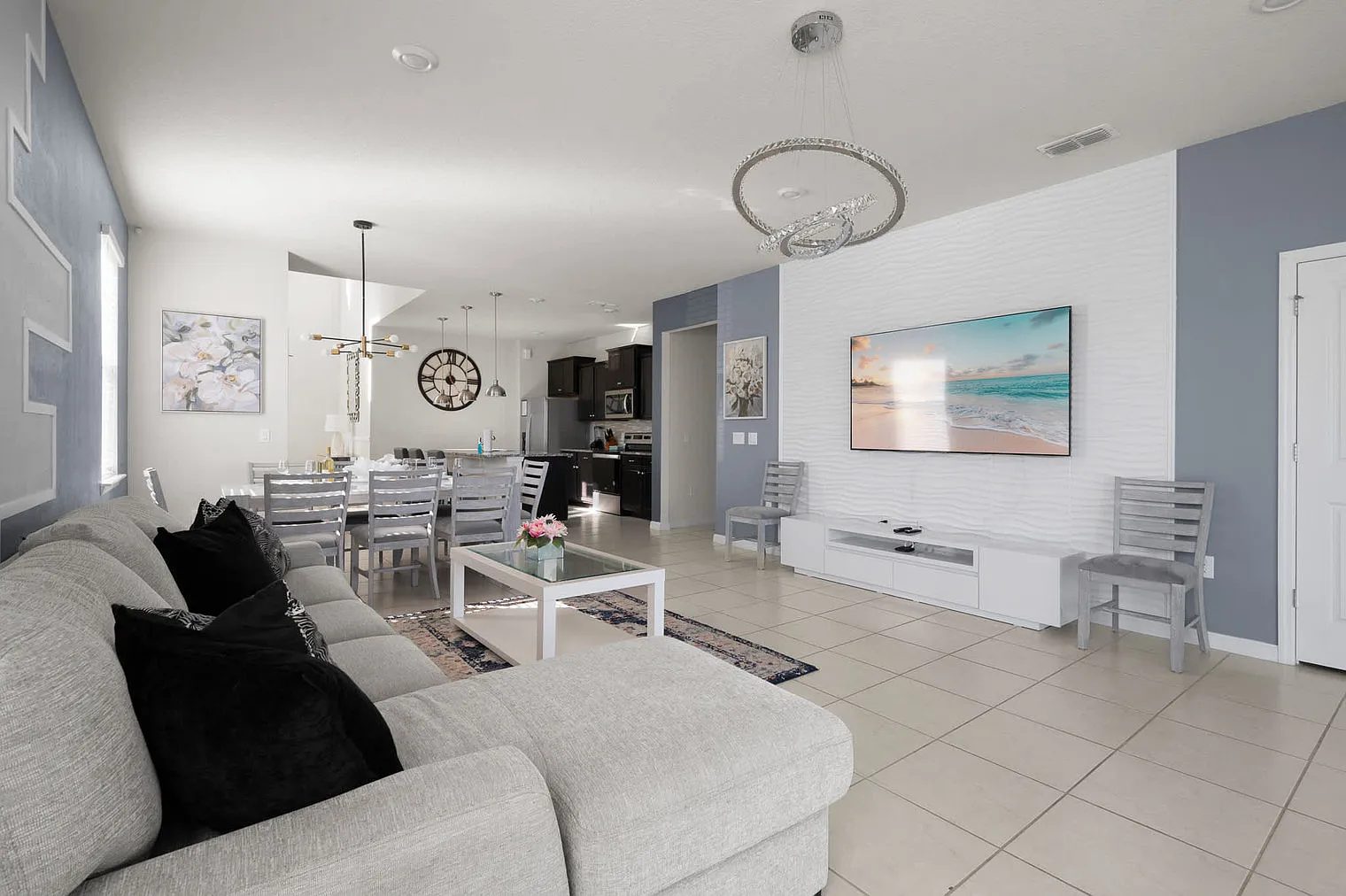 6 bed, 5.0 bath, 3110 sqft, $12,743 — Photo 1