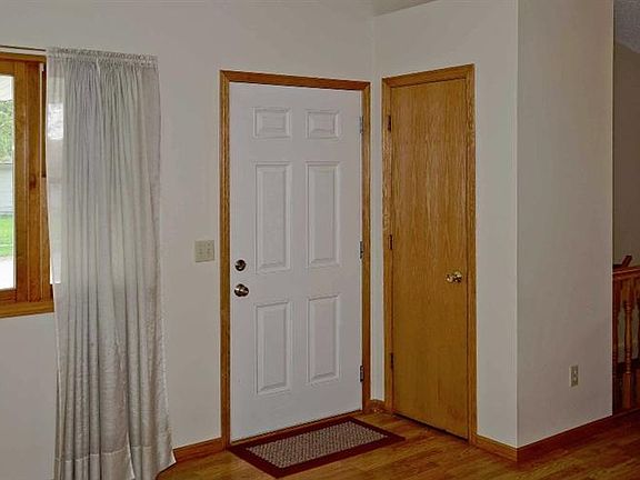 2nd image of 166 Laramie Trl