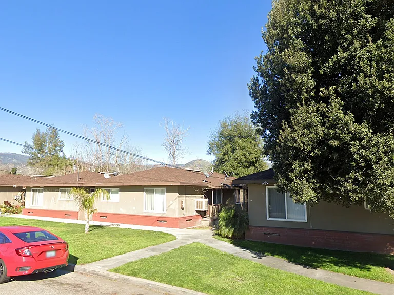 2205 Lawrence Ave — Photo 1