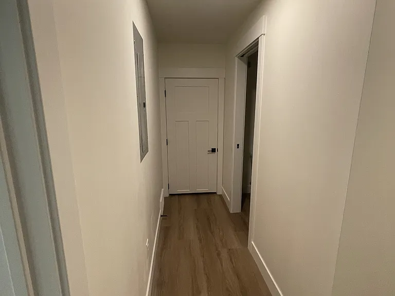 2233 Jefferson Ave #4 — Photo 31