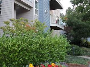 602 SW Nevada St APT C, Portland, OR 97219