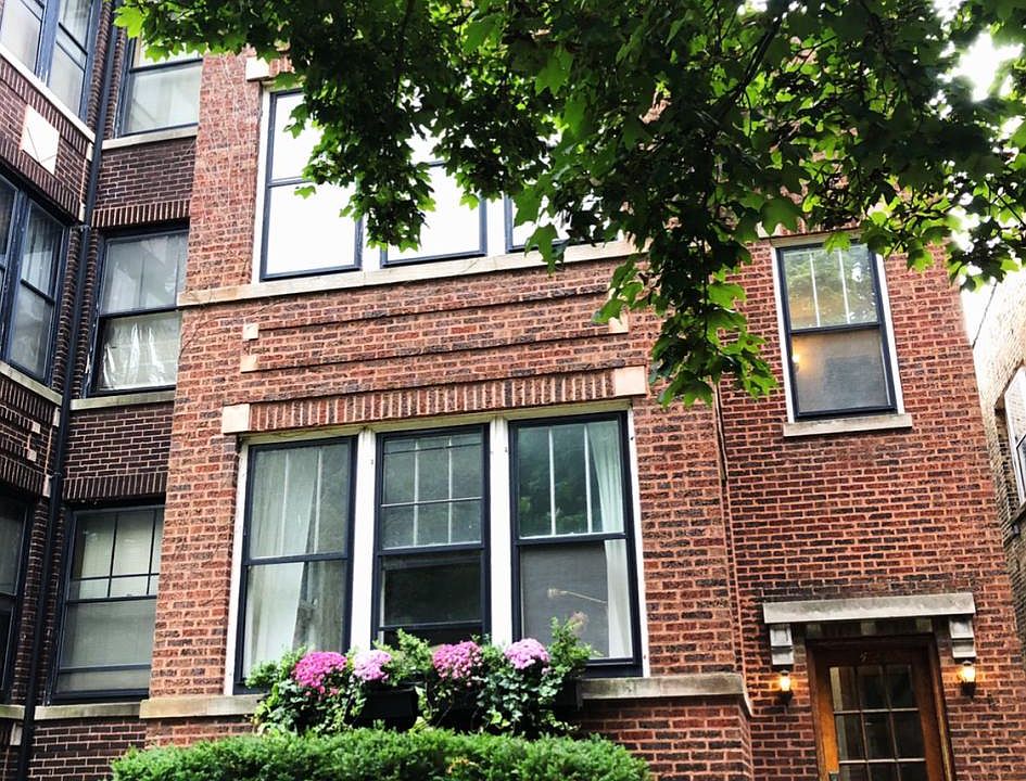 1st image of 1421 W Cuyler Ave #1
