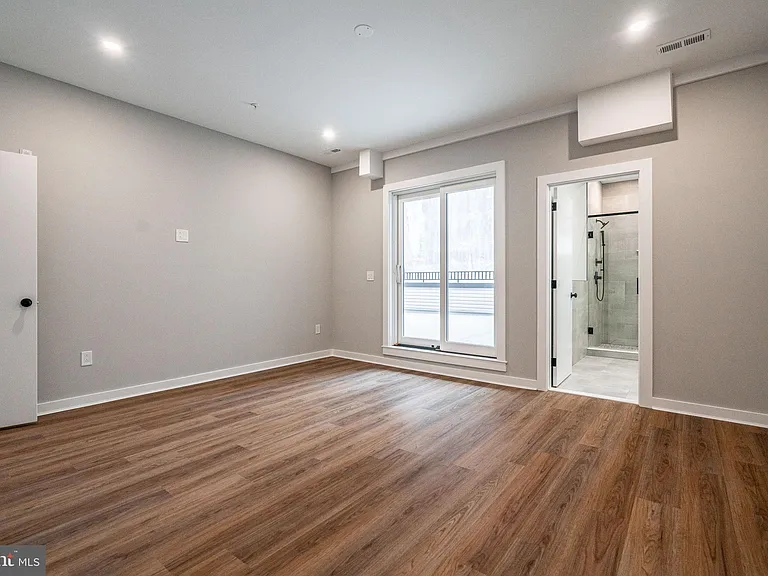 1217 E Columbia Ave #2 — Photo 13