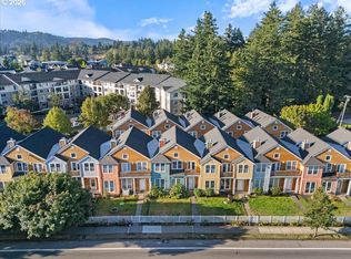 1048 NW Burnside Rd, Gresham, OR 97030