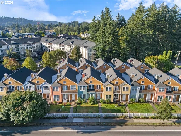 1048 NW Burnside Rd, Gresham, OR 97030