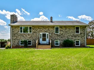 9518 Paradise Rd, Warrenton, VA 20186