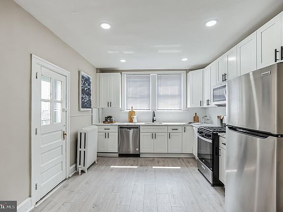 5th image of 6603 N Bouvier St