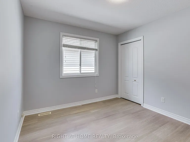 2206 Coronation Dr — Photo 20