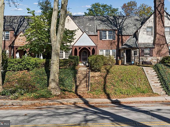 4th image of 718 E Lake Ave