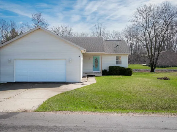 5367 Grouse Ct, Beaverton, MI 48612