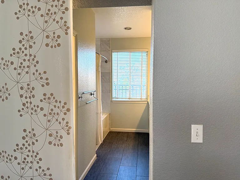 5822 Chambertin Dr — Photo 26