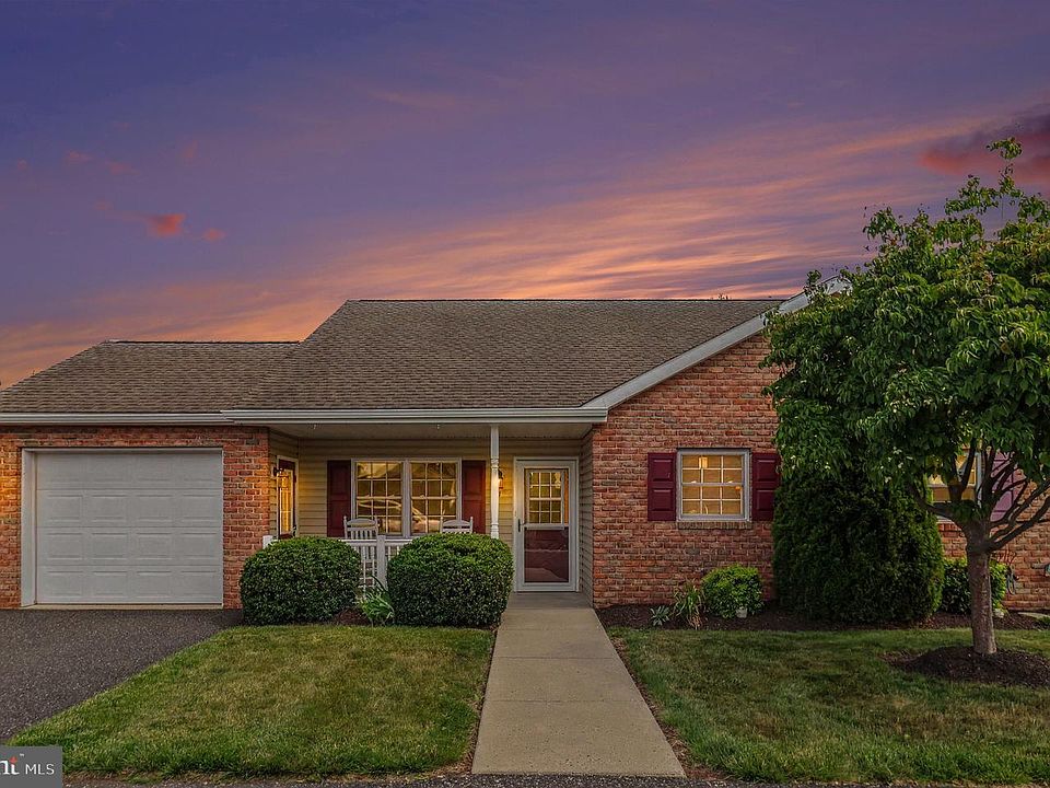 1st image of 31 Luwig Ln