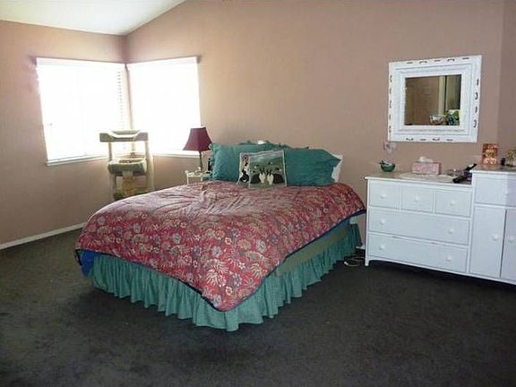 4th image of 1725 Richard Ct