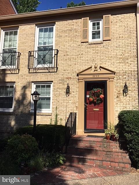 1st image of 3229 Dunster Ct