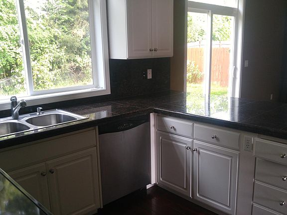 2nd image of 9403 NE 41st Ave