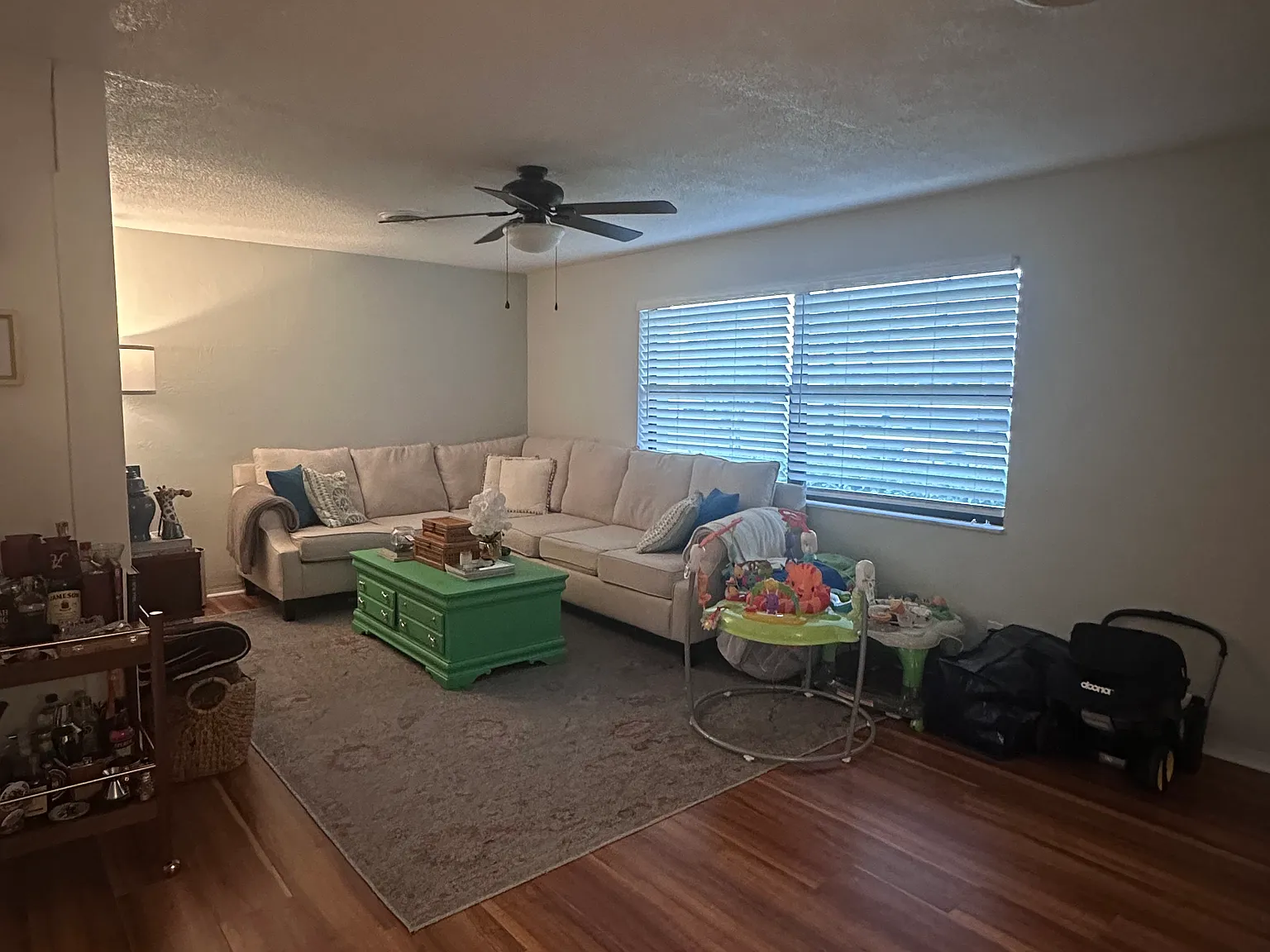 3 bed, 1312 sqft, $2,200 — Photo 4