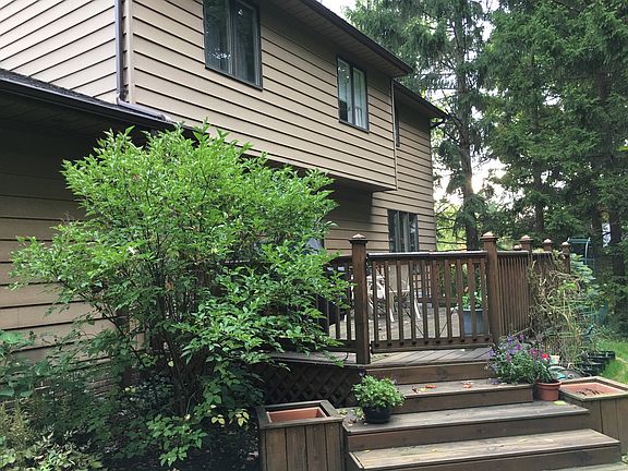 2nd image of 28890 Naylor Dr