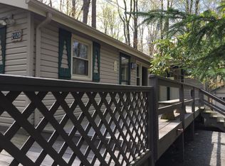 2120 Totem Trl, Pocono Lake, PA