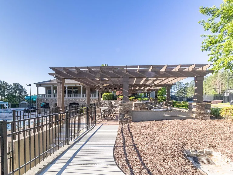 7335 Craigleith Dr — Photo 3