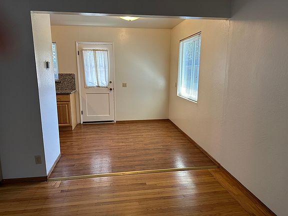 4th image of 625 Harvard Ave