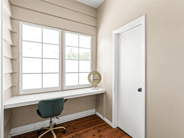 1202 Hawthorne St — Photo 16
