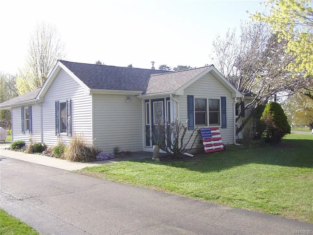 11879 Bennett State Rd photo 1