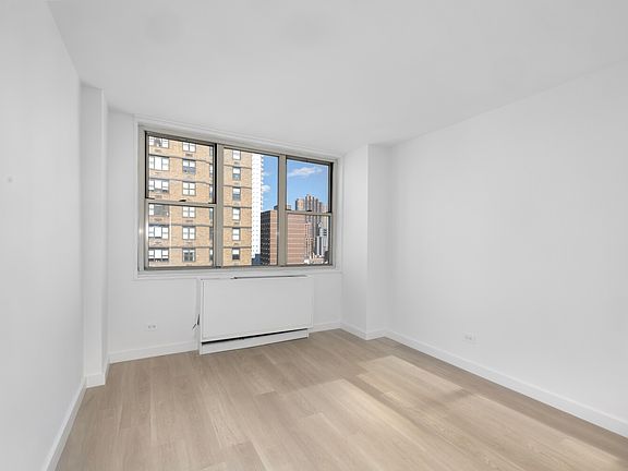 5th image of 154 E 29th St #803