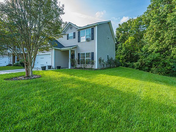 3rd image of 325 Foster Greens Ct