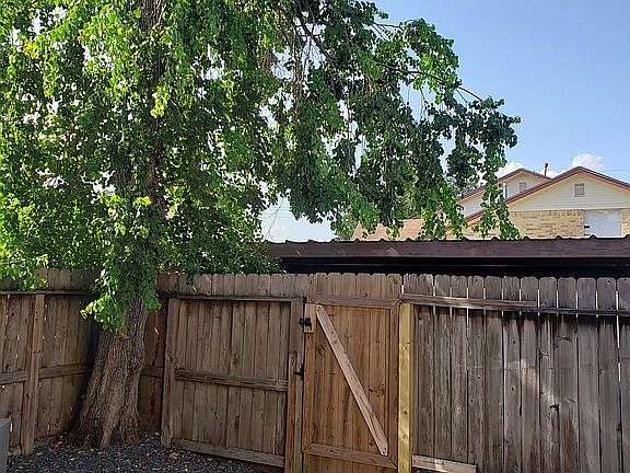 5th image of 2071 Country Village Blvd Unit B