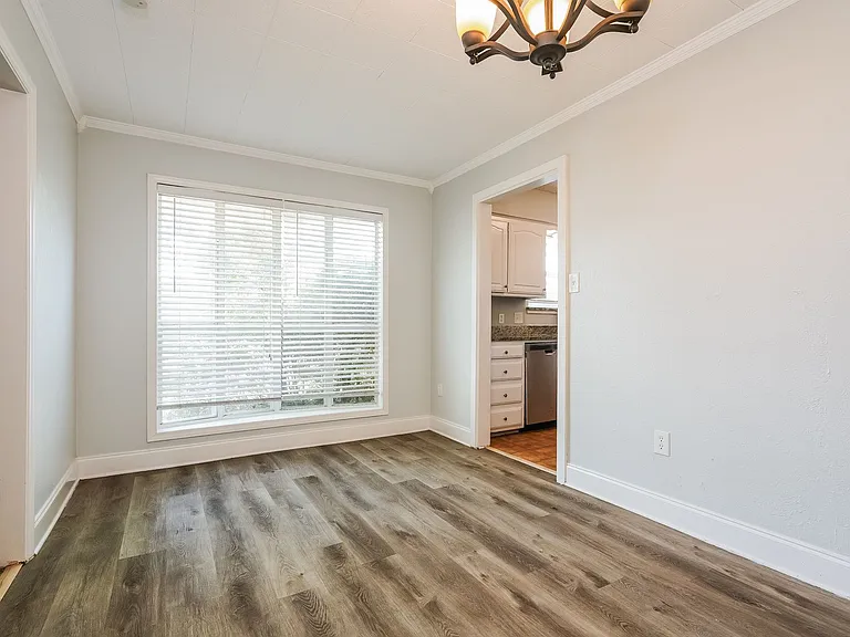 1200 W Mitchell St — Photo 5