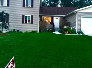 4375 Mayaka Ct SW, Grandville, MI 49418